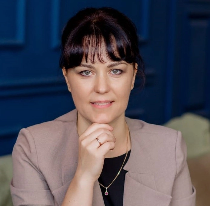 Нина Геннадиевна Рябова (Перунова)